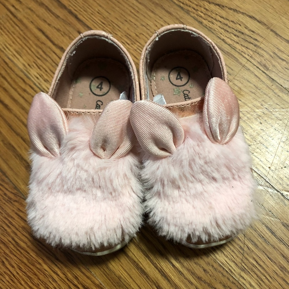 Cat & Jack baby shoes. Sz. 4.  EUC!